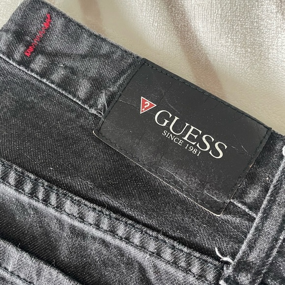Loved, in Great Condition Authentic Vintage Women’s Guess? Jeans Size 30x30 - Picture 4 of 13